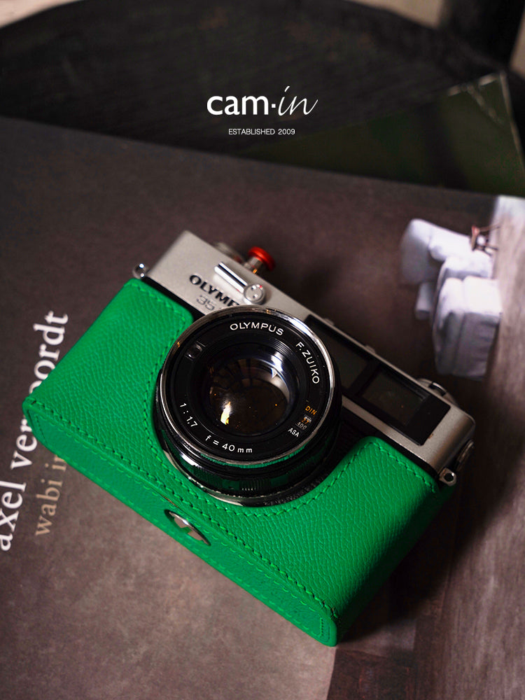 Cam-in camera case for Olympus 35DC