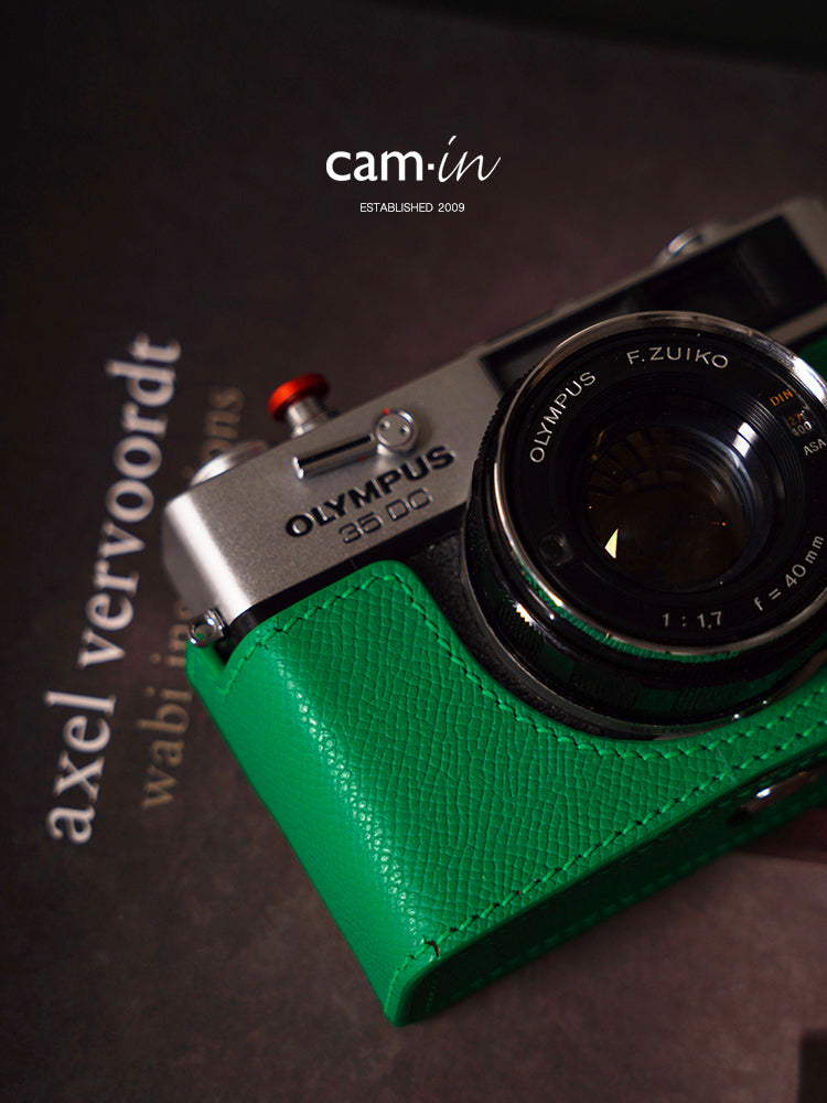 Cam-in camera case for Olympus 35DC