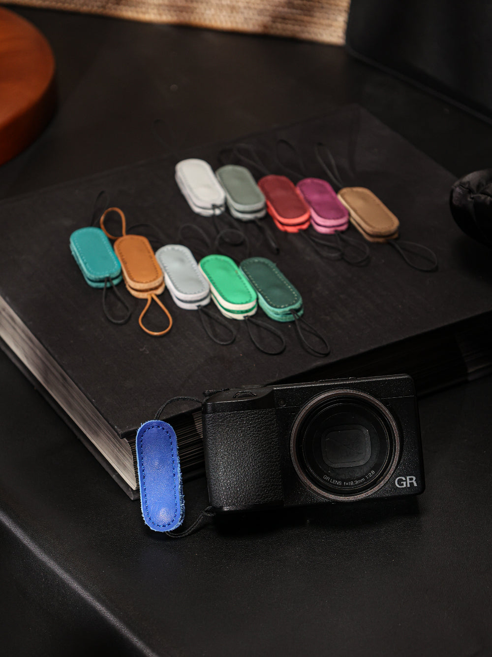 Cam-in  LWS-030 Series GR Genuine Leather Camera Finger Strap