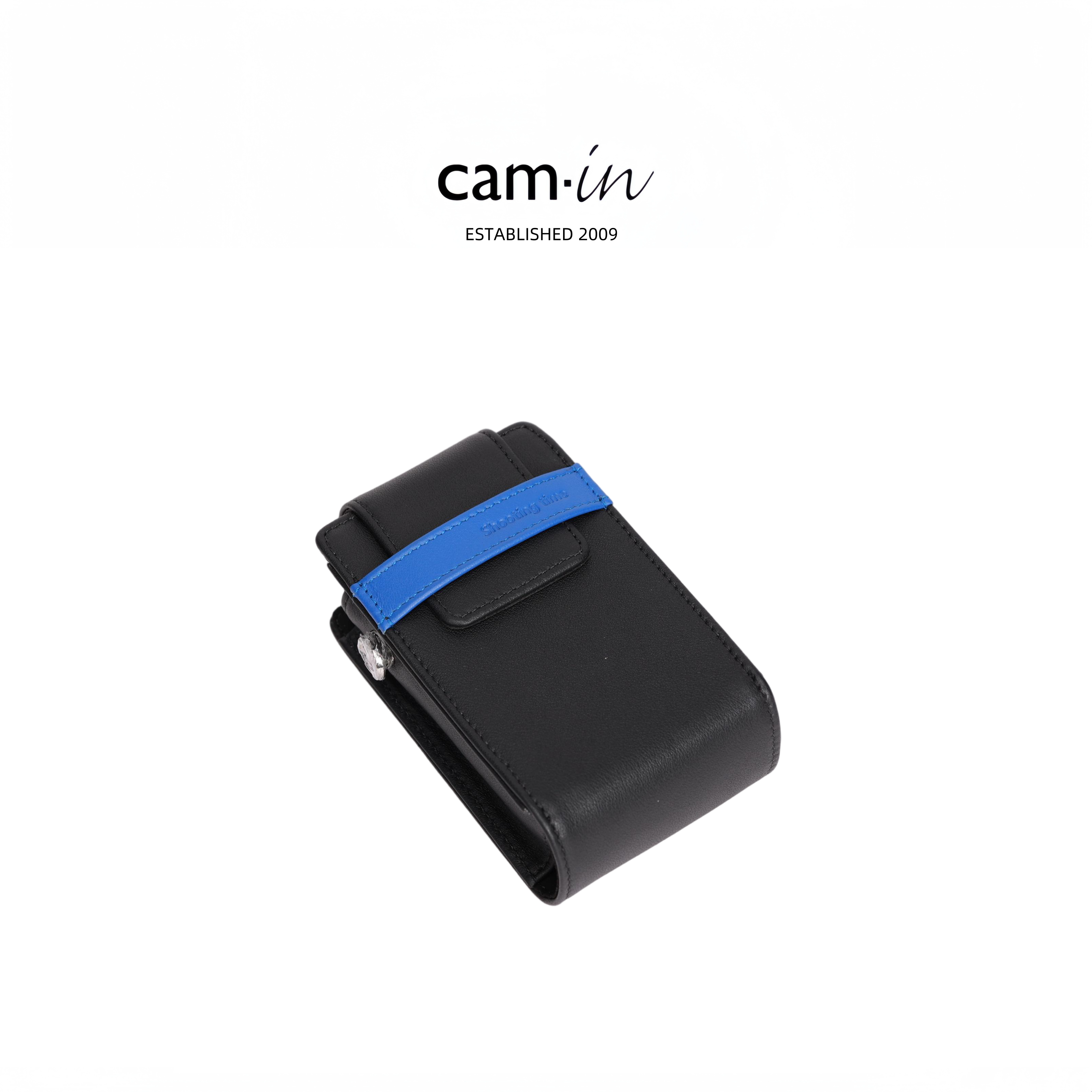 Cam-in leather carrying case for Ricoh GRii, GRiii, SONY Cyber-shot HX-V700, and CONTAX T cameras