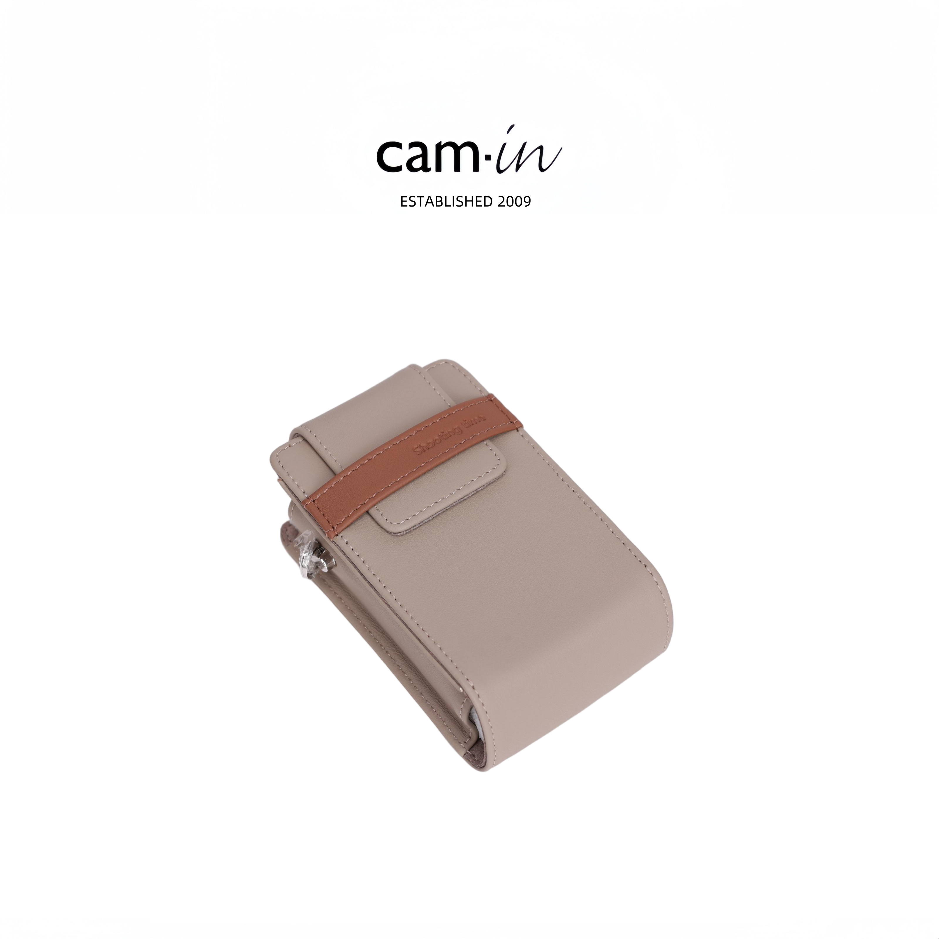 Cam-in leather carrying case for Ricoh GRii, GRiii, SONY Cyber-shot HX-V700, and CONTAX T cameras